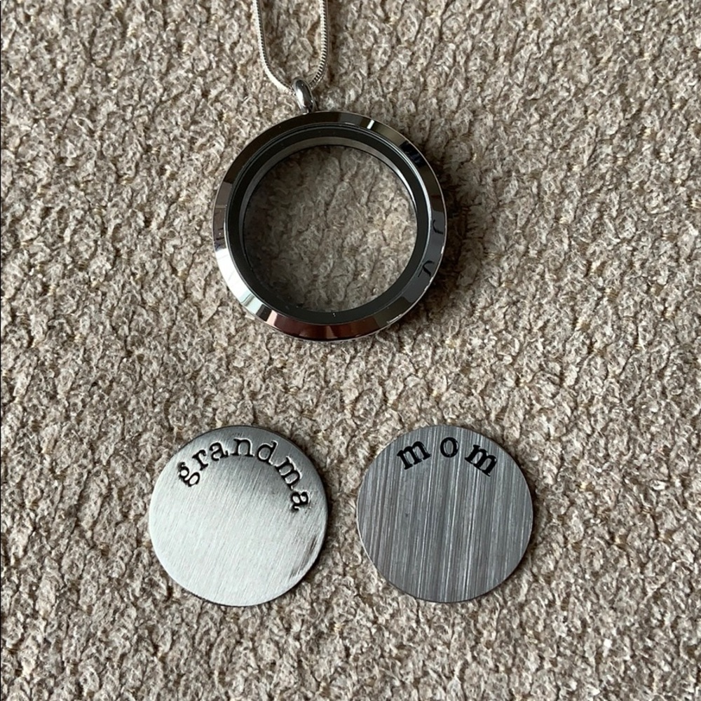 Origami Owl floating Charm locket necklace